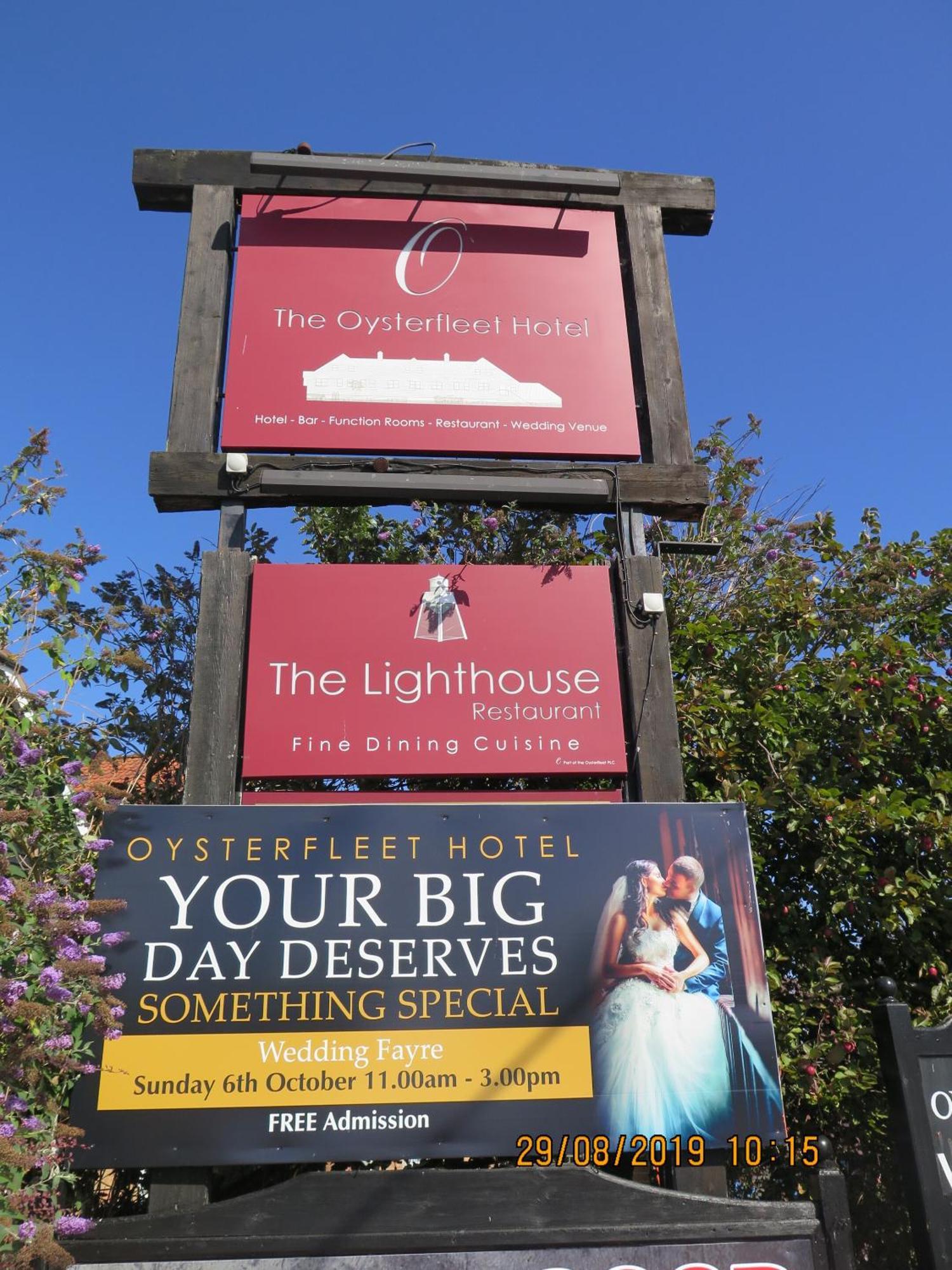 โรงแรมออยสเตอร์ ฟลีท Canvey Island ภายนอก รูปภาพ